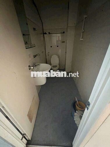 Cho thuê nhà] MT đường LÊ NIỆM: 4.2x18m, Đúc 2 Lầu, 5PN, giá 17 triệu