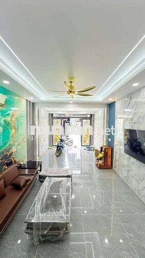 Cần bán nhà 80M đầy đủ Nội Thất gần chợ Dĩ An 1