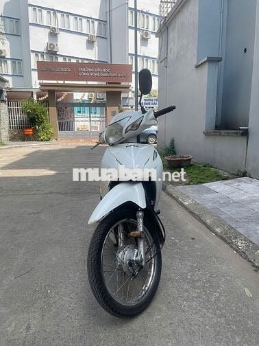 Cần bán xe wave A 110 honda màu trắng biển 29