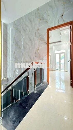 Cần bán nhà 80M đầy đủ Nội Thất gần chợ Dĩ An 1