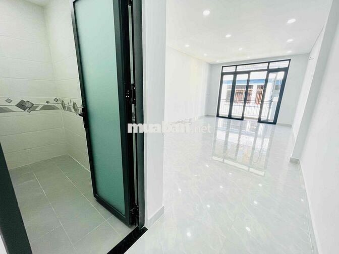 CHO THUÊ NHÀ 95C BẮC HẢI QUẬN 10 - 5 TẦNG - DTSD 400m2 - GIÁ THUÊ TỐT