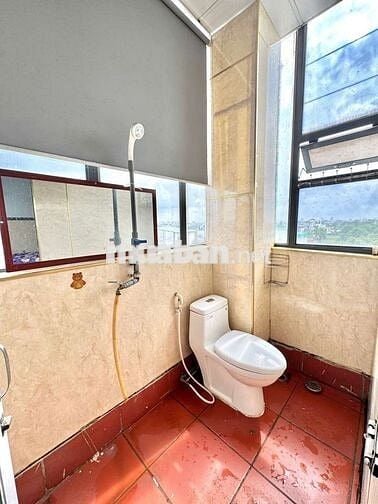 CHO THUÊ PHÒNG CÓ NỘI THẤT BAN CÔNG GẦN ĐH NGUYỄN TẤT THÀNH NGÃ TƯ GA