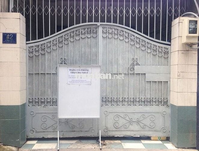 Nhà trọ trung tâm Linh Tây, Thủ Đức có gác, an ninh thoáng mát