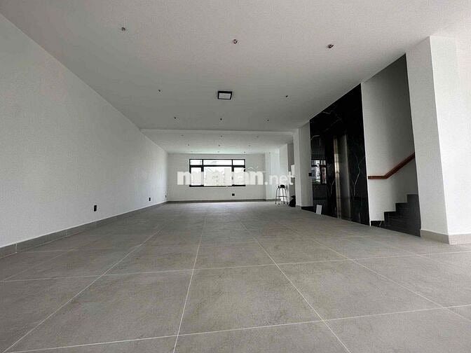 TÒA NHÀ VP TRƯỜNG THỌ THỦ ĐỨC | GẦN CẢNG RẠCH CHIẾC | HẦM 3 TẦNG NỔI