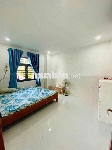 Nhà 3 phòng có nội thất KDC Văn Hoá Tây Đô