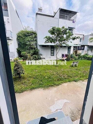 Nhà 3 phòng có nội thất KDC Văn Hoá Tây Đô