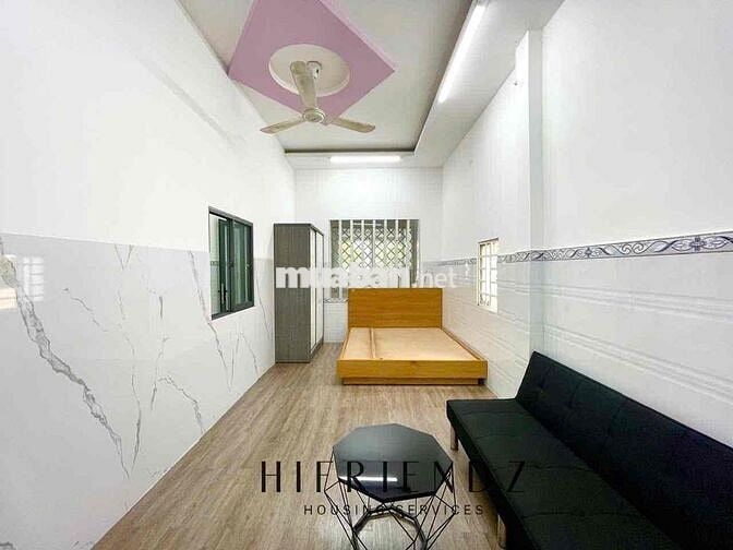 CĂN HỘ 1 PHÒNG NGỦ TÁCH BẾP FULL NỘI THẤT NGAY GẦN NGÃ TƯ BỐN XÃ