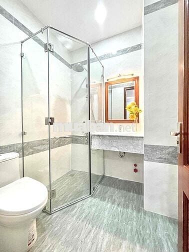 Ở NGAY! CĂN HỘ MỚI Y HÌNH GẦN CẦU LÊ VĂN SỸ Q.3 CÓ THANG MÁY - BẢO VỆ