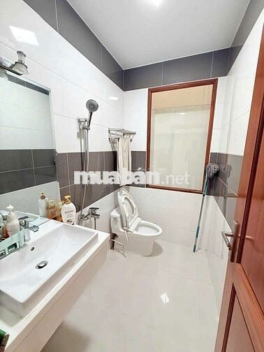 Nhà Đẹp Full Nội thất ngay AEON Mall Bình Tân