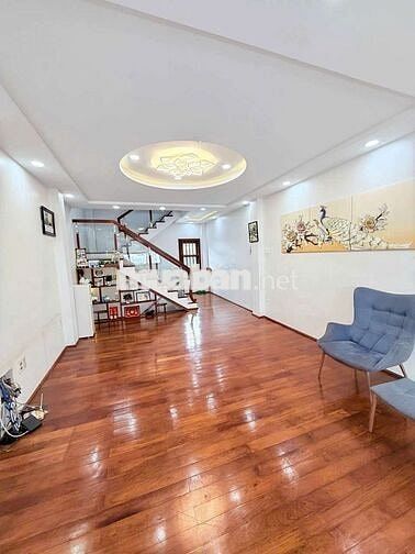 Nhà Đẹp Full Nội thất ngay AEON Mall Bình Tân