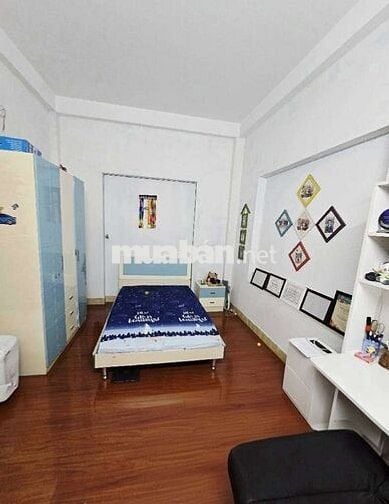 Bán nhà lô góc gần phố Vũ Tông Phan Thanh Bình