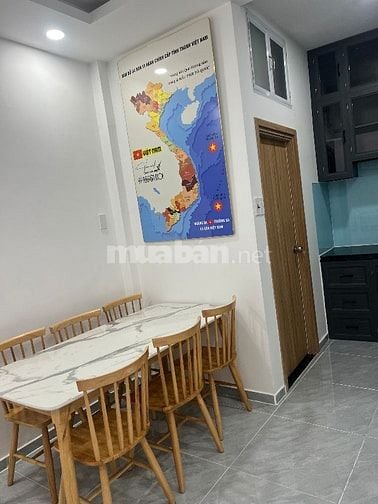 Bán nhà hẻm 122 Vĩnh Khánh, quận 4 nhà đẹp vào ở ngay