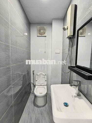 BÁN NHÀ 2 TẦNG - 43m2- 3PN, CMT8, QUẬN 3