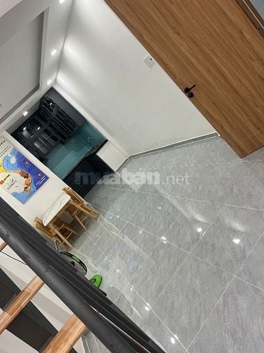 Bán nhà hẻm 122 Vĩnh Khánh, quận 4 nhà đẹp vào ở ngay