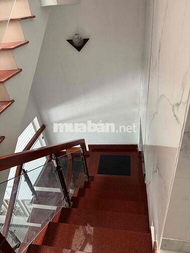 Siêu phẩm Nhà phố đường nhựa rộng 9m