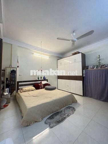 Chính chủ  bán nhà mặt phố Phố Lụa,HĐ,35m,5t k/doanh đỉnh chỉ 9t hơn