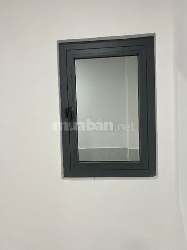 Bán nhà hẻm 122 Vĩnh Khánh, quận 4 nhà đẹp vào ở ngay