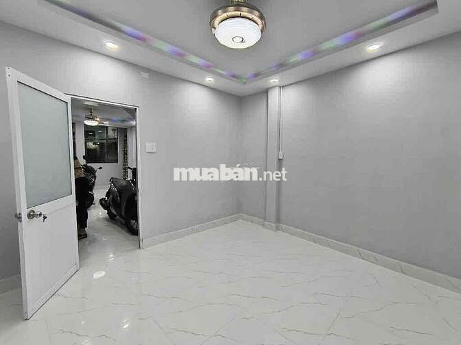 BÁN NHÀ 2 TẦNG - 43m2- 3PN, CMT8, QUẬN 3