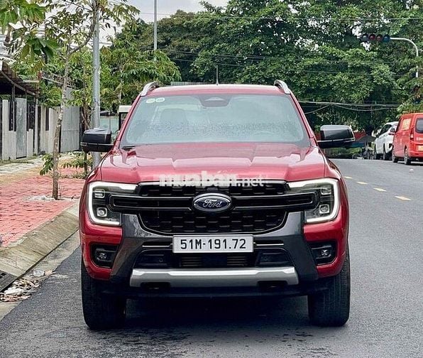 Wildtrak 2025 4x4 Odo- 4000 km. Trả trước 200TR
