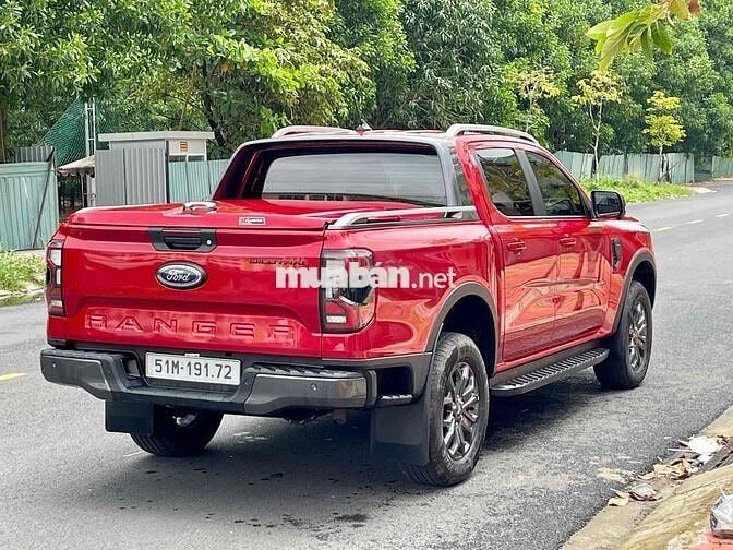 Wildtrak 2025 4x4 Odo- 4000 km. Trả trước 200TR