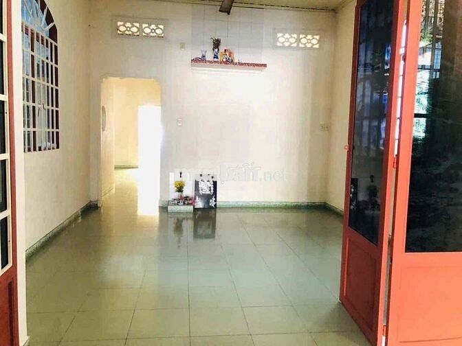 Mặt tiền Huỳnh Văn Luỹ 6,5x40m giá thuê 12tr/tháng trừ hàng ăn