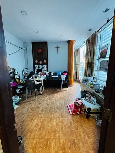 Siêu phẩm 6 tầng Góc 2MT hẻm 8m Lạc Long Quân đang cho thuê 40tr/tháng