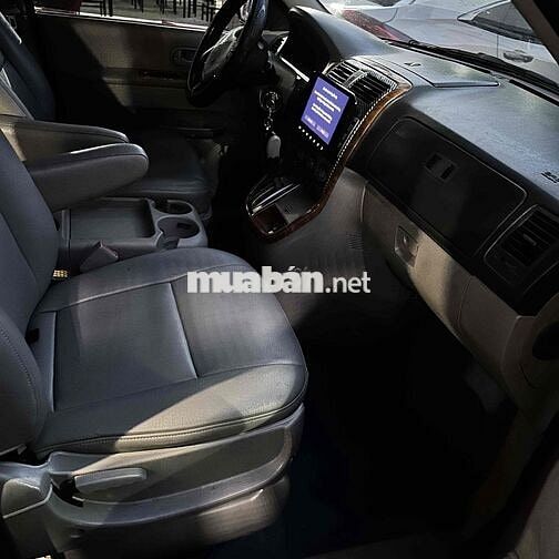 Kia Carnival 2008 - 123456 km