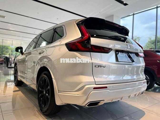 Honda CRV e:HEV RS, 1 xe Trắng cuối cùng, vay bao