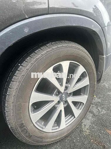 Kia Sorento 2014 DATH 2.2L 2WD - 180000 km