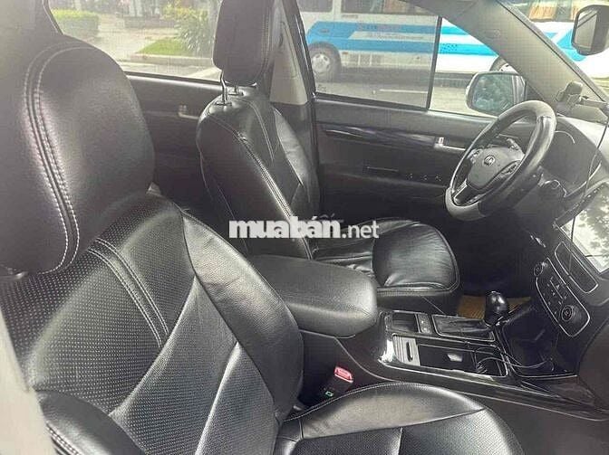 Kia Sorento 2014 DATH 2.2L 2WD - 180000 km