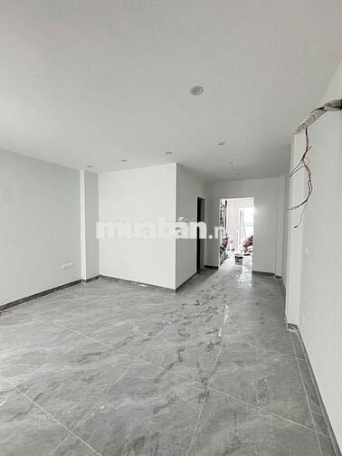 TÒA NHÀ VĂN PHÒNG - MẶT Ô TÔ THÔNG - KINH DOANH - 6 TẦNG THANG MÁY