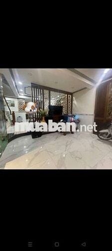 Nhà gốc 2 mặt tiền đường 19 kdc bình hưng DT 6m x 24m 2 lầu