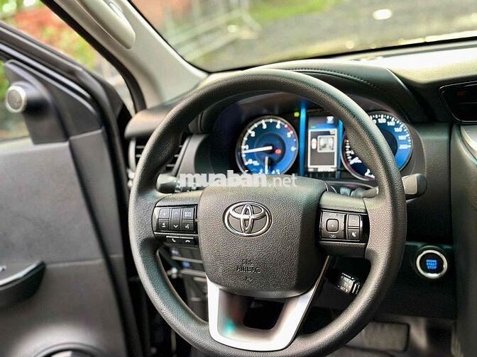Toyota Fortuner 2024 2.4 AT 4x2 - 20000 km