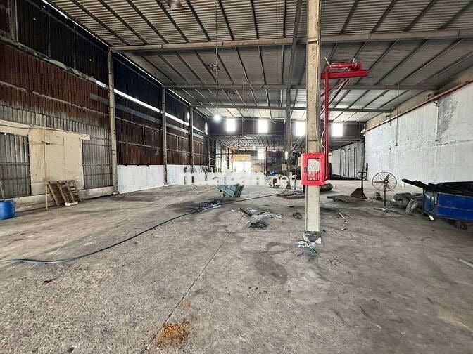 Cho thuê kho (1100m) có pccc , vĩnh lộc A