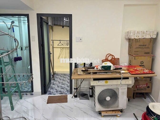 QUẬN 10, CHỈ 3.5 TỶ, 22M2, 2PN 3WC, 3 TẦNG, NHÀ ĐẸP Ở NGAY, SÁT M.TIỀN