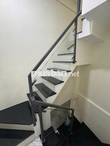 QUẬN 10, CHỈ 3.5 TỶ, 22M2, 2PN 3WC, 3 TẦNG, NHÀ ĐẸP Ở NGAY, SÁT M.TIỀN