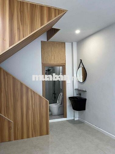 Cho thuê nhà mặt tiền Gia Phú P3 Q11