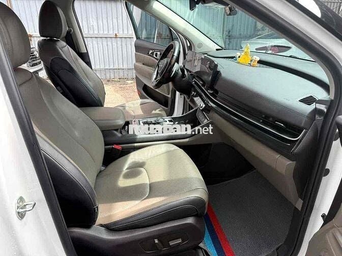 CANIVAL 2024 premium 8s LƯỚT 7vạn ,BẢO HÀNH 2027