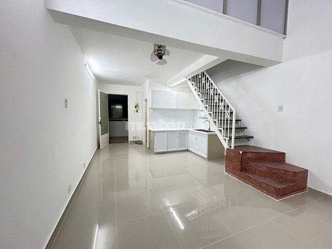 CC 52 P5 Q8 ,  1PN 49m2 , sd thang máy, shr ngay TTHC Q8, hỗ trợ NH