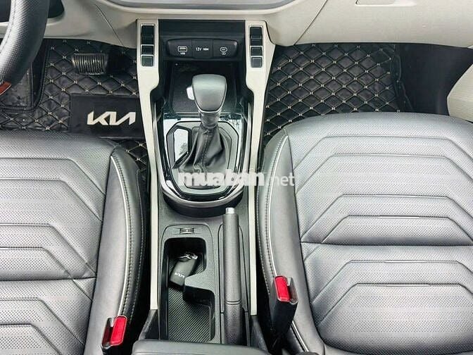 Kia Carens 1.5G FL7  2023