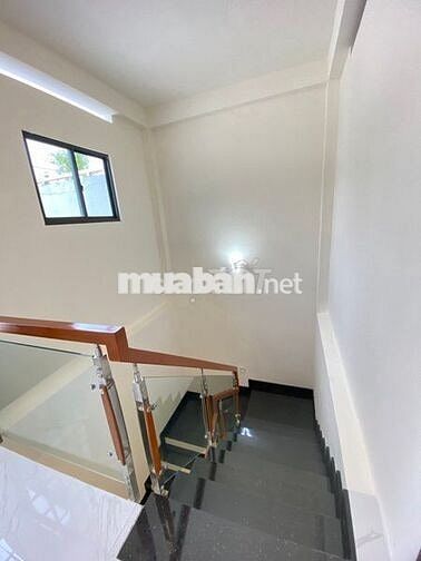 Bán nhà tại Tô Hiệu, Tân Phú – 1 trệt, 1 lầu, sân thượng, SHR, giá 6tỷ