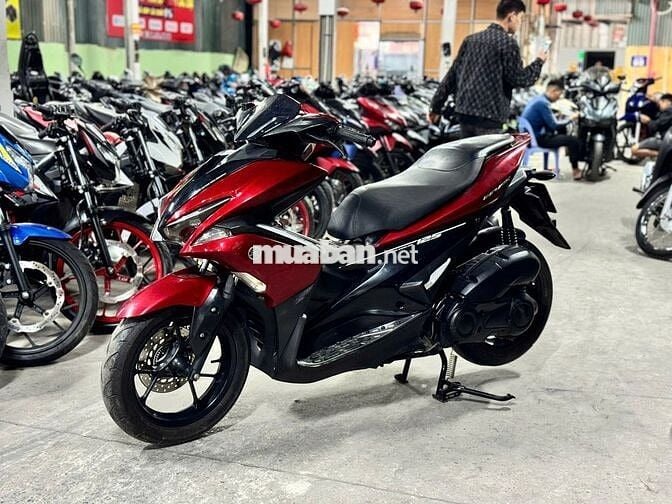 XE MÁYTHANH TÙNG_NVX 125 ĐỎ MẬN NGUYÊN BẢN BAO ZIN