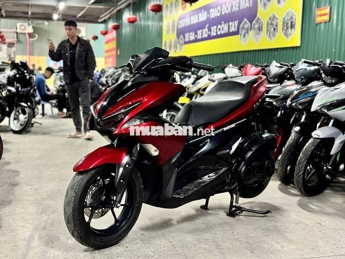 XE MÁYTHANH TÙNG_NVX 125 ĐỎ MẬN NGUYÊN BẢN BAO ZIN