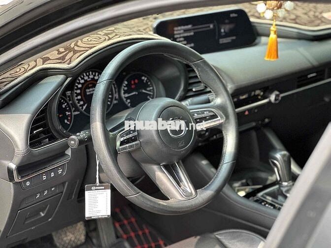 Mazda 3 2022 1.5L Premium - 61000 km