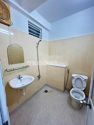 CC 52 P5 Q8 ,  1PN 49m2 , sd thang máy, shr ngay TTHC Q8, hỗ trợ NH