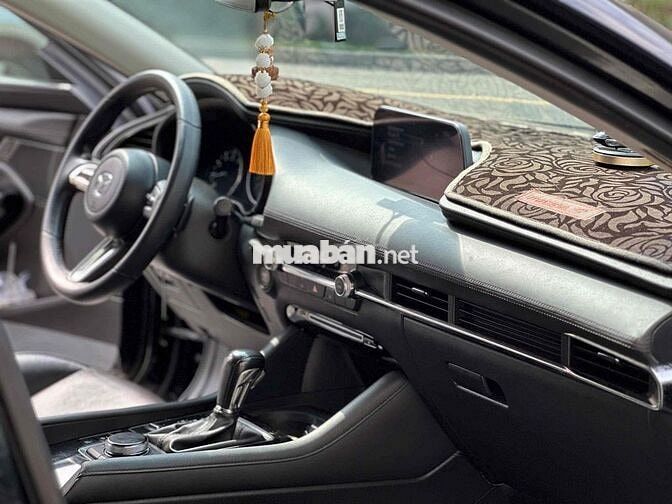 Mazda 3 2022 1.5L Premium - 61000 km