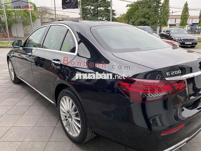Xe Mercedes Benz E class E200 Exclusive 2025