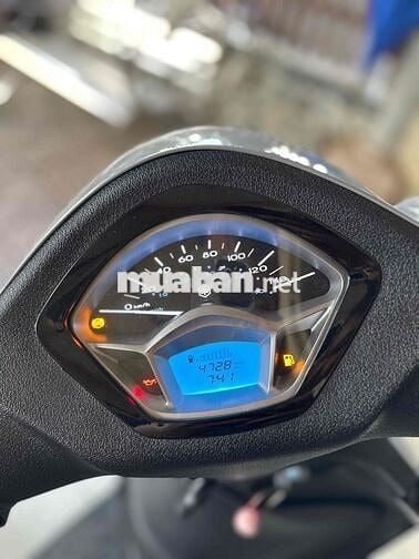 CẦN BÁN LIBERTY 2024 LƯỚT NHƯ MỚI 4700km