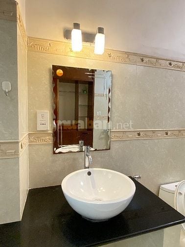 Cho thuê nhà mặt tiền đường Chợ Lớn, phường Bình Phú, HCM