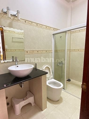 Cho thuê nhà mặt tiền đường Chợ Lớn, phường Bình Phú, HCM